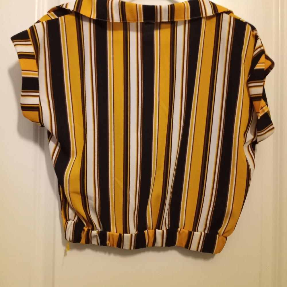 Crop top - Picture 2 of 2